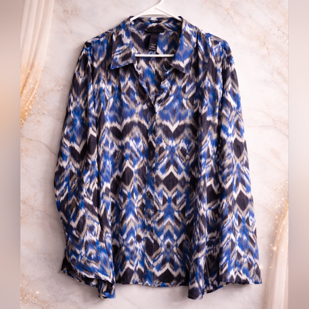 NWOT Lane Bryant 26/28 Blue and Black Button Down Shirt